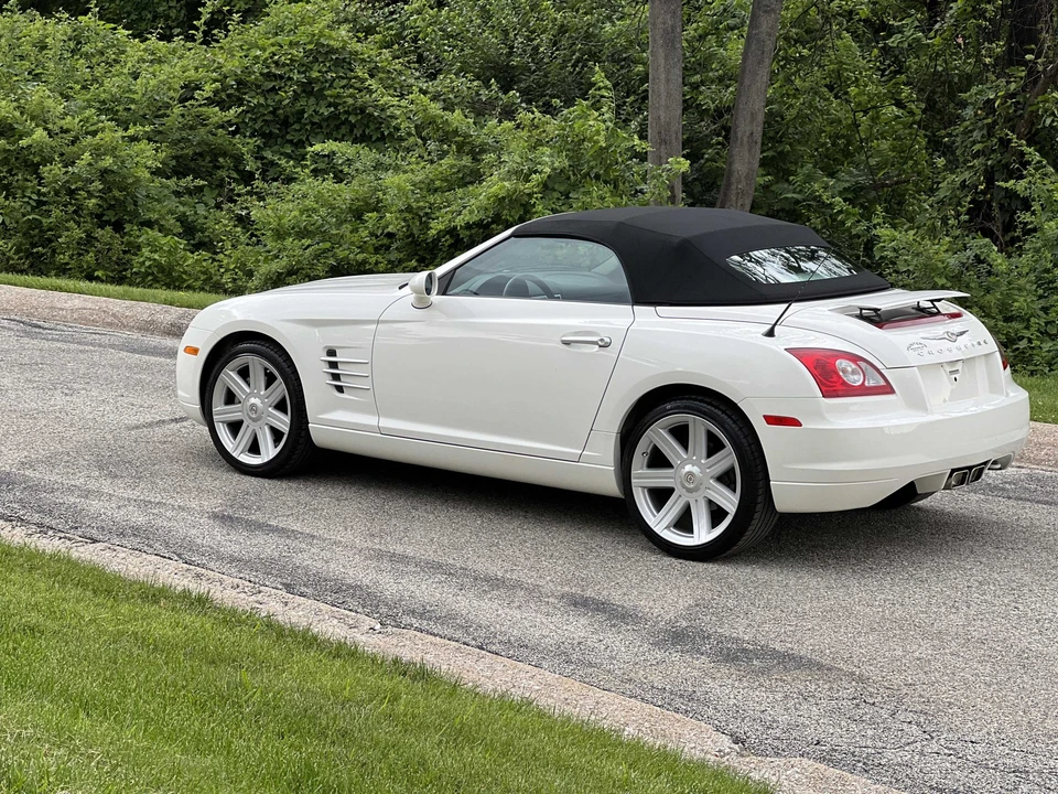 2006 Chrysler Crossfire - Image 30 of 31