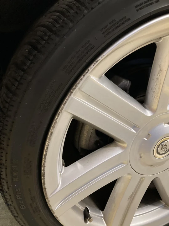 2006 Chrysler Crossfire - Image 25 of 31