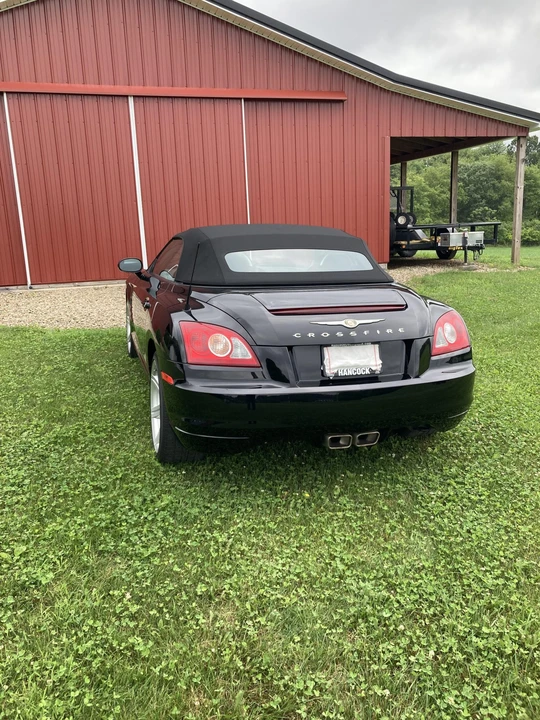 2006 Chrysler Crossfire - Image 10 of 31