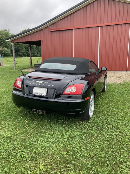 2006 Chrysler Crossfire - Image 11 of 31