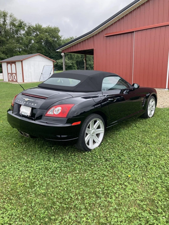 2006 Chrysler Crossfire - Image 12 of 31