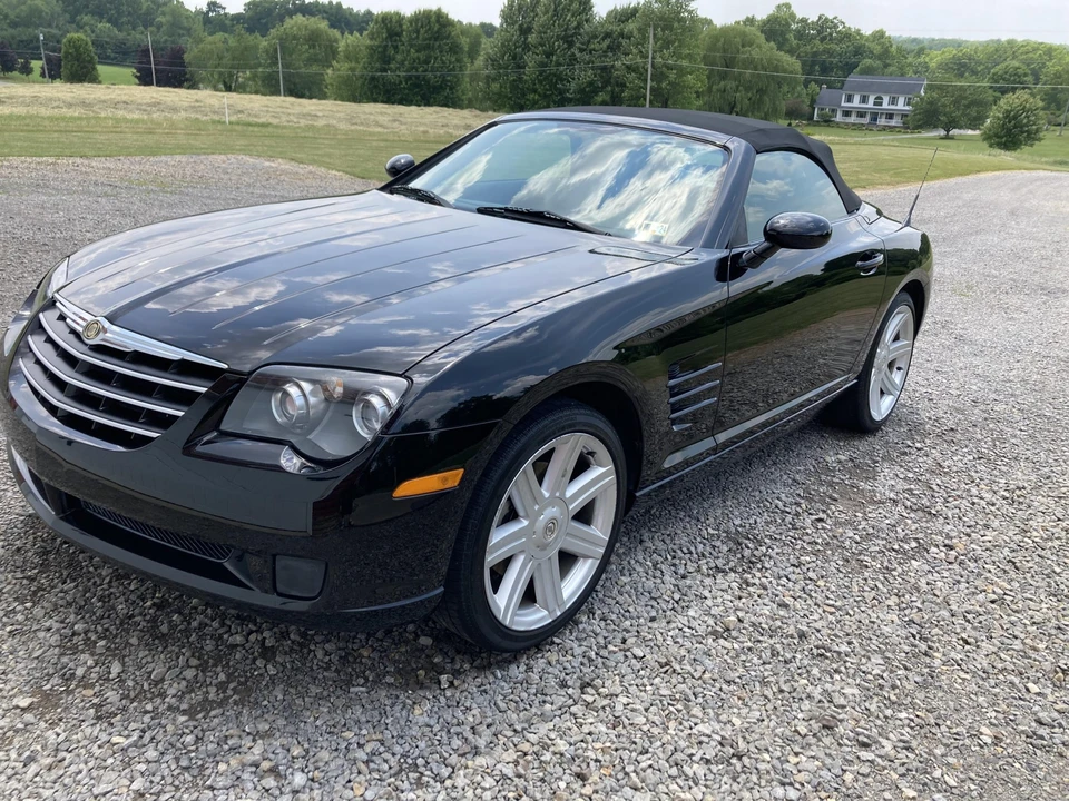 2006 Chrysler Crossfire - Image 18 of 31