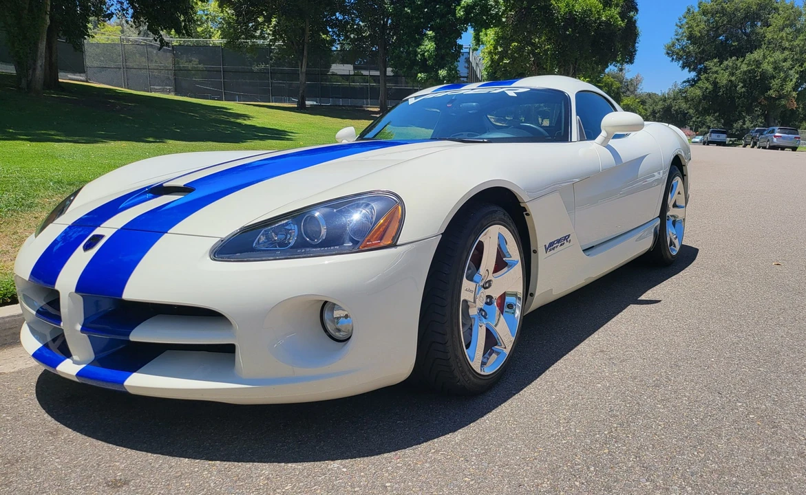 2006 Dodge Viper 3rd Gen - Image 12 of 31