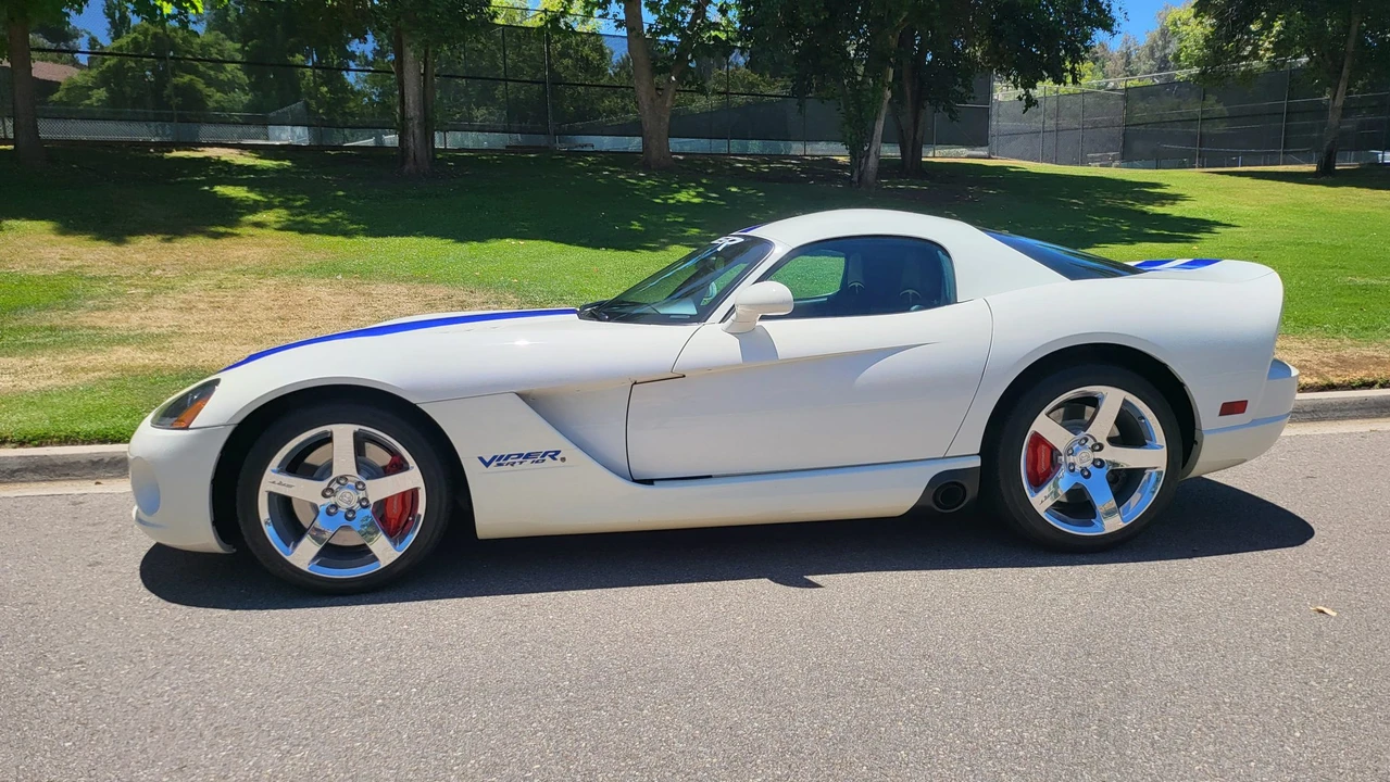 2006 Dodge Viper 3rd Gen - Image 5 of 31