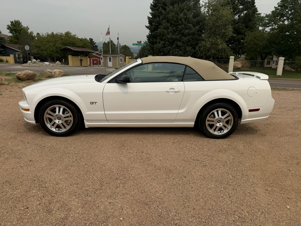 2006 Ford S197 Mustang GT - Image 5 of 31