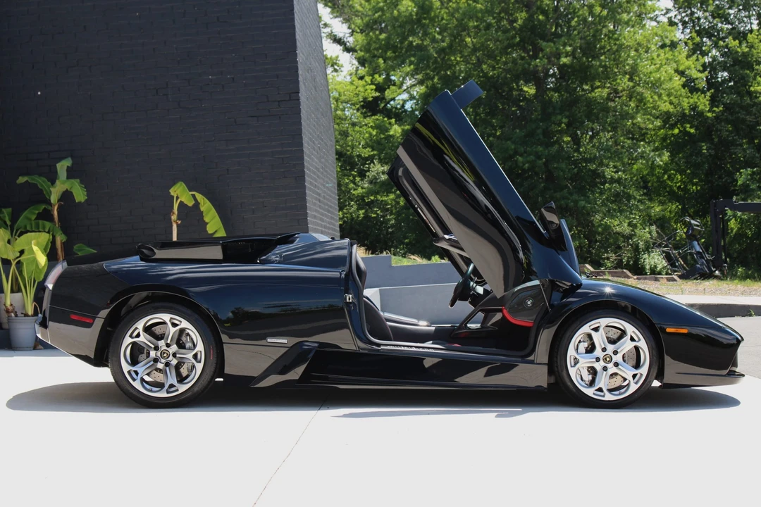2006 Lamborghini Murcielago - Image 16 of 31