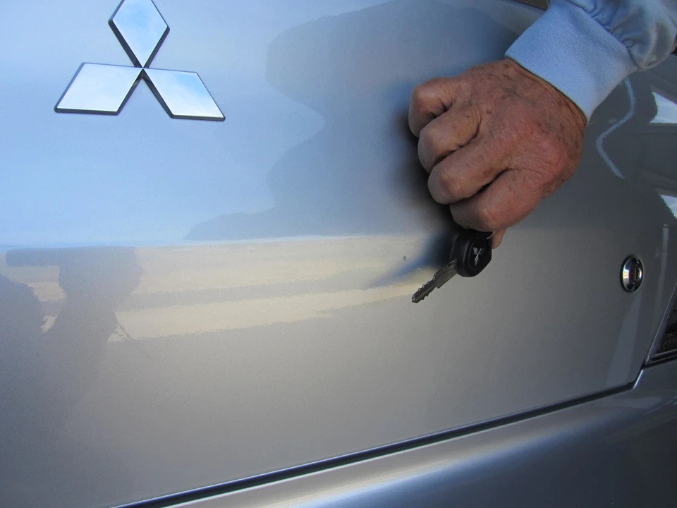 2006 Mitsubishi Lancer Evolution IX 8th Gen - Image 11 of 31