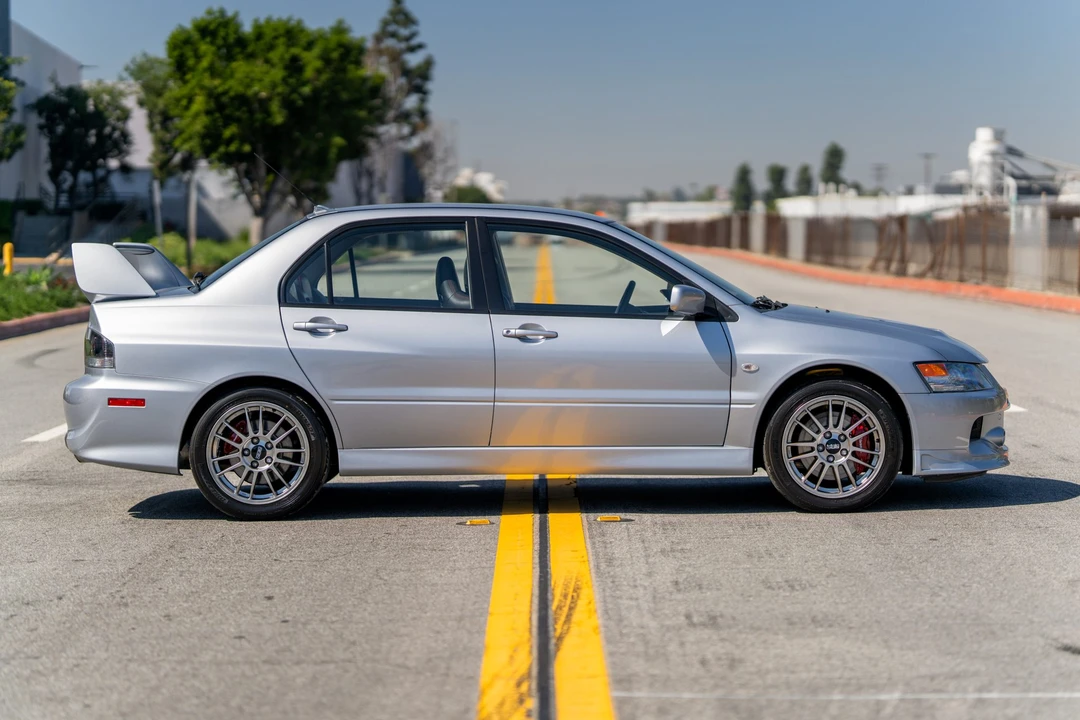 2006 Mitsubishi Lancer Evolution IX 8th Gen - Image 9 of 31