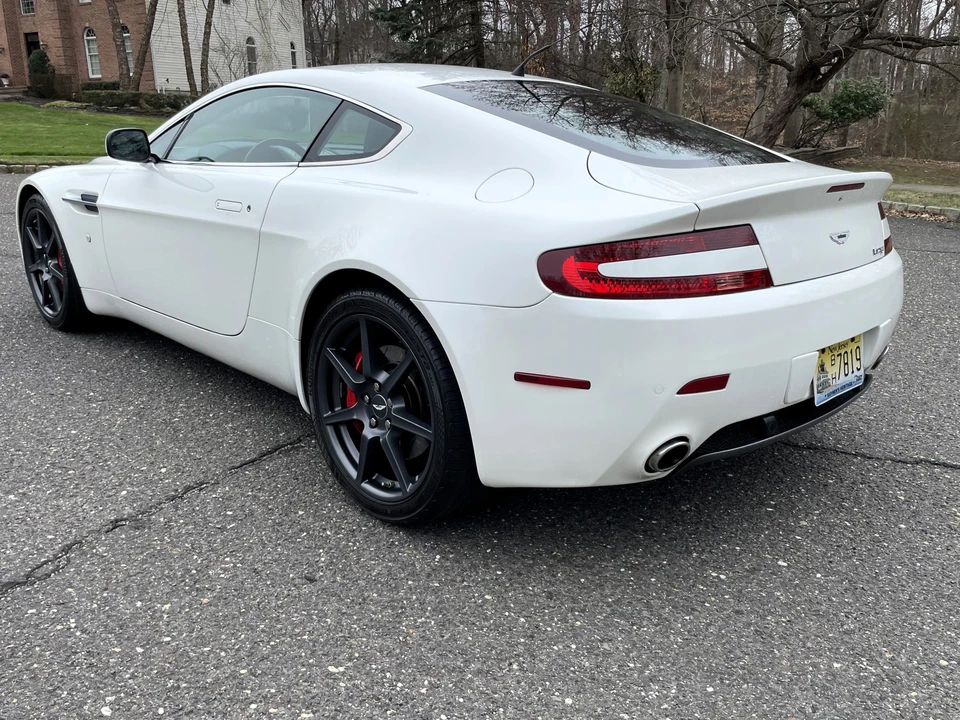 2007 Aston Martin V8 Vantage (2006-2017) - Image 7 of 31