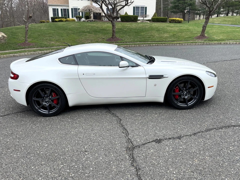 2007 Aston Martin V8 Vantage (2006-2017) - Image 10 of 31