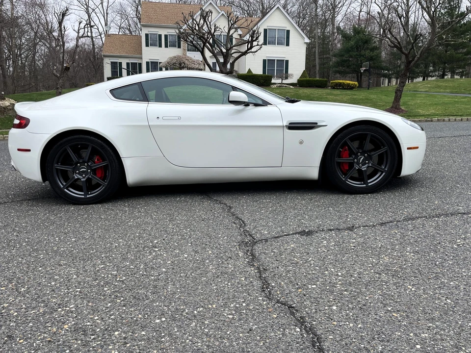 2007 Aston Martin V8 Vantage (2006-2017) - Image 11 of 31