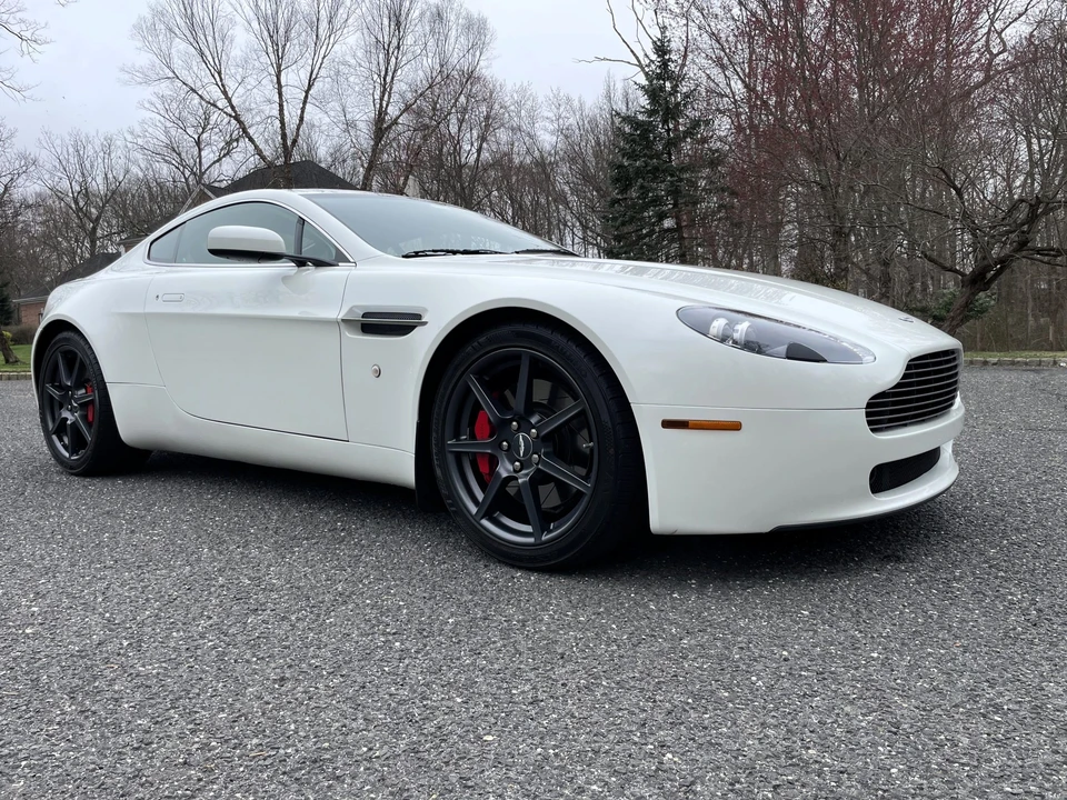 2007 Aston Martin V8 Vantage (2006-2017) - Image 12 of 31