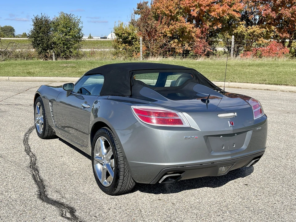 2007 Saturn Sky Red Line - Image 25 of 31