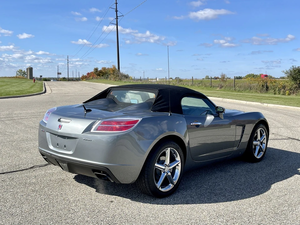 2007 Saturn Sky Red Line - Image 28 of 31