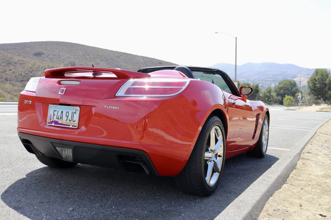 2007 Saturn Sky Red Line - Image 28 of 31