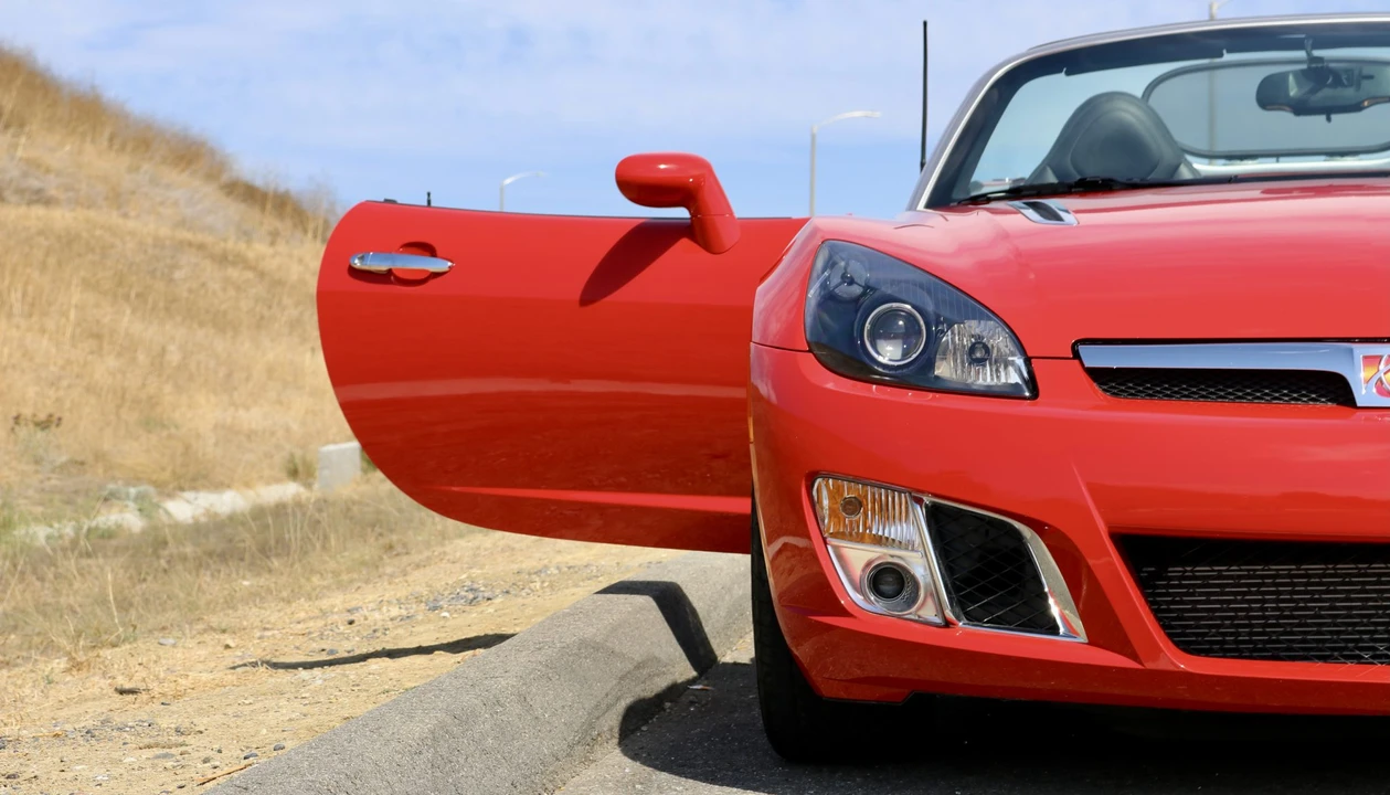 2007 Saturn Sky Red Line - Image 24 of 31