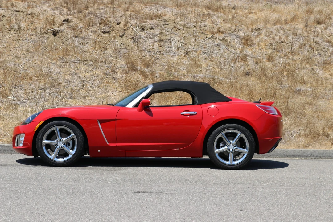 2007 Saturn Sky Red Line - Image 14 of 31