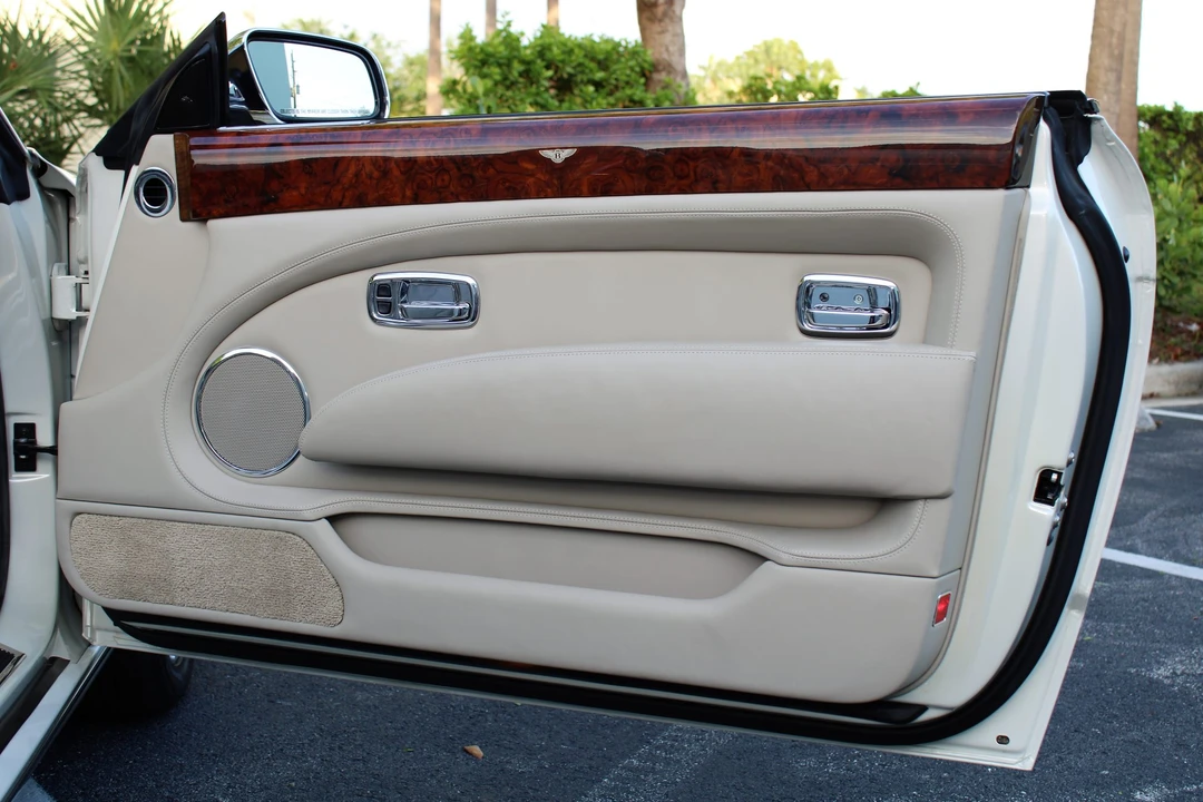 2008 Bentley Azure 2nd Gen - Image 27 of 31