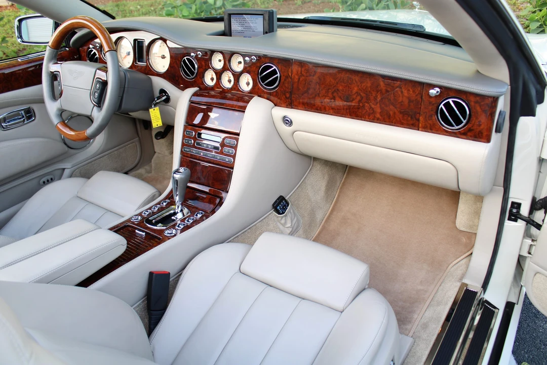 2008 Bentley Azure 2nd Gen - Image 25 of 31