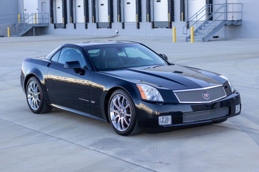 2008 Cadillac XLR-V - Image 15 of 31