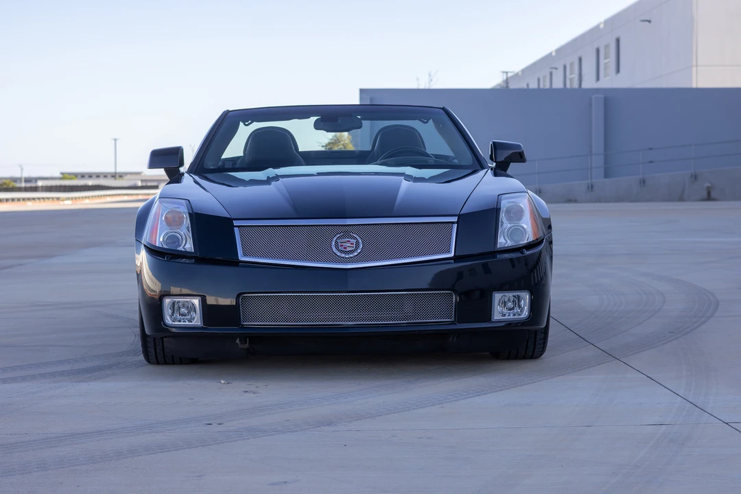 2008 Cadillac XLR-V - Image 25 of 31