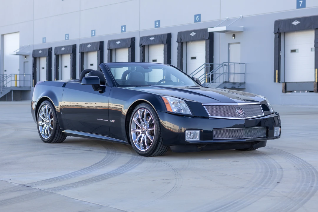 2008 Cadillac XLR-V - Image 24 of 31