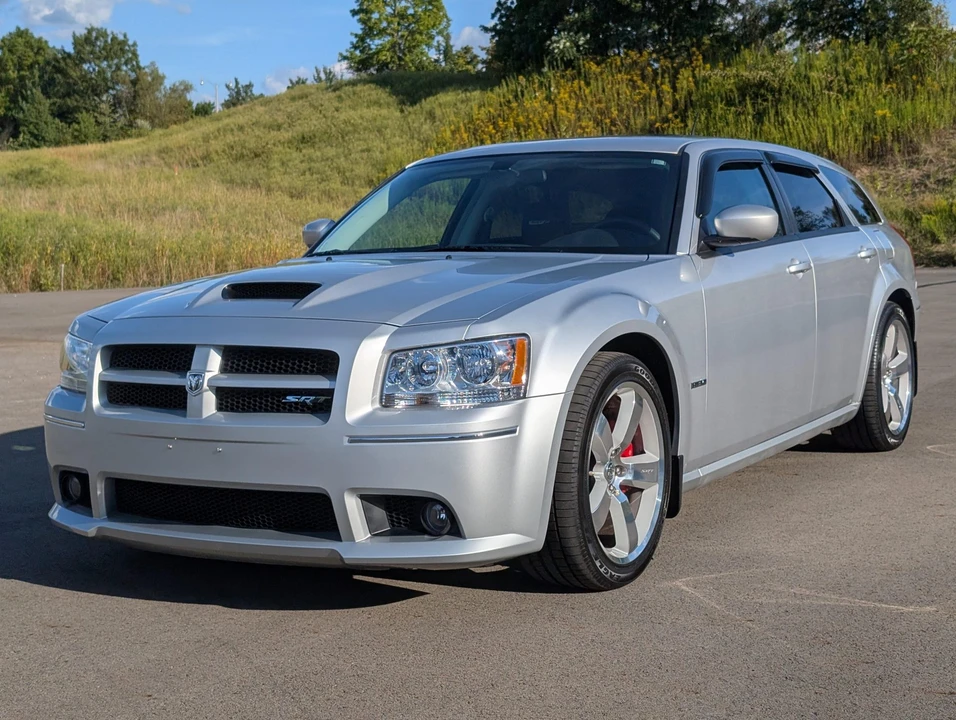 2008 Dodge Magnum SRT8 2nd Gen - Image 11 of 31