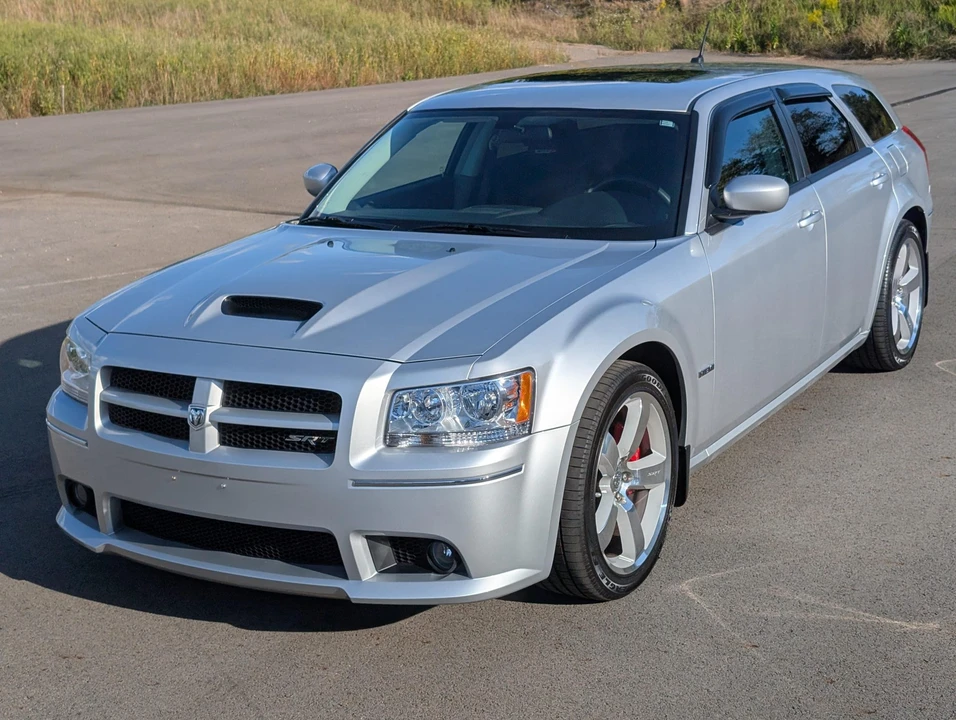 2008 Dodge Magnum SRT8 2nd Gen - Image 13 of 31