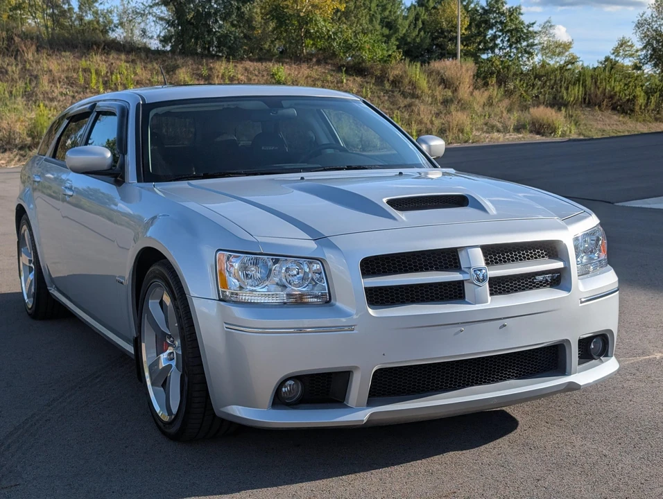 2008 Dodge Magnum SRT8 2nd Gen - Image 4 of 31