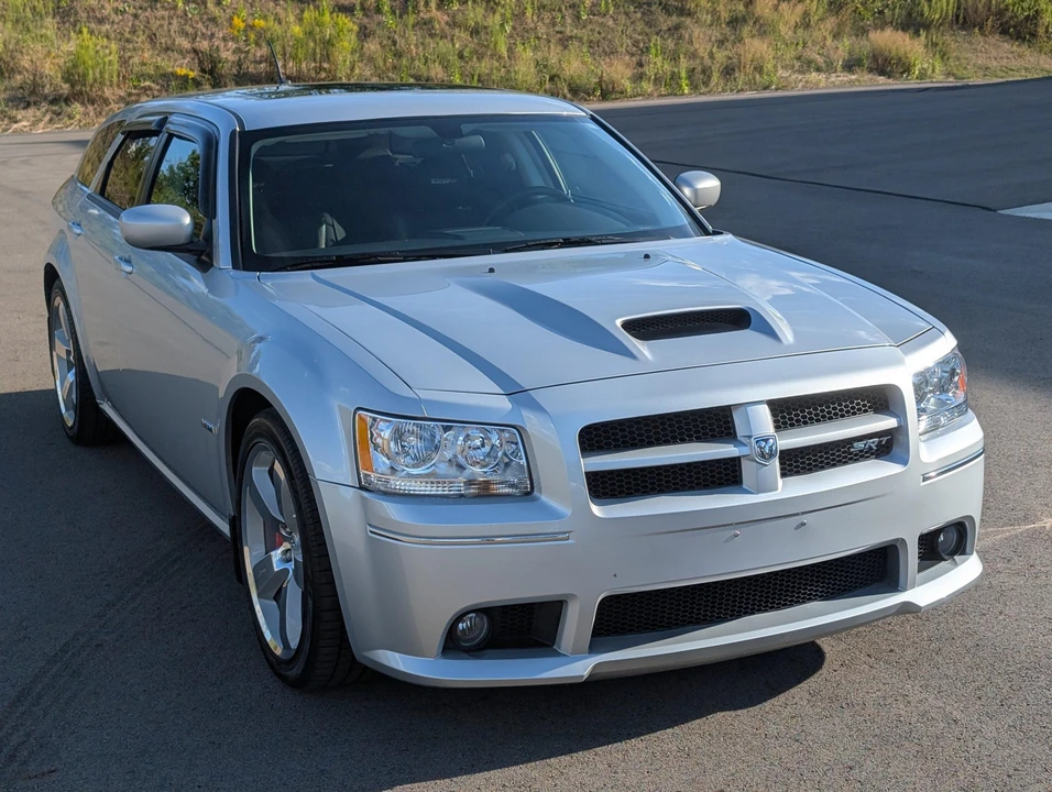 2008 Dodge Magnum SRT8 2nd Gen - Image 3 of 31