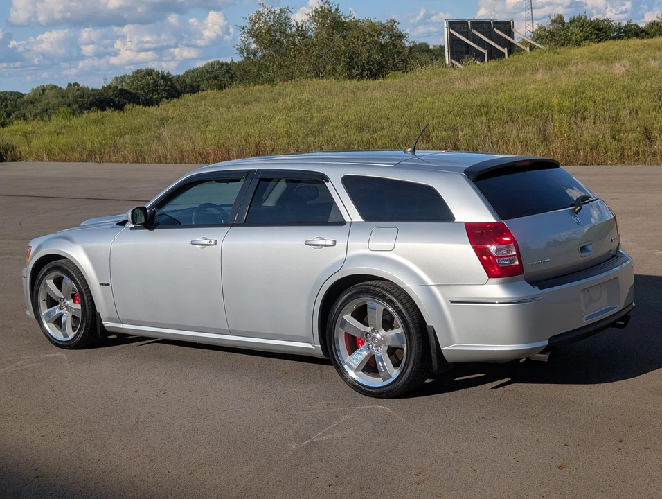 2008 Dodge Magnum SRT8 2nd Gen - Image 30 of 31