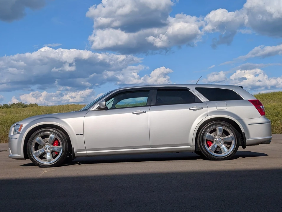 2008 Dodge Magnum SRT8 2nd Gen - Image 28 of 31