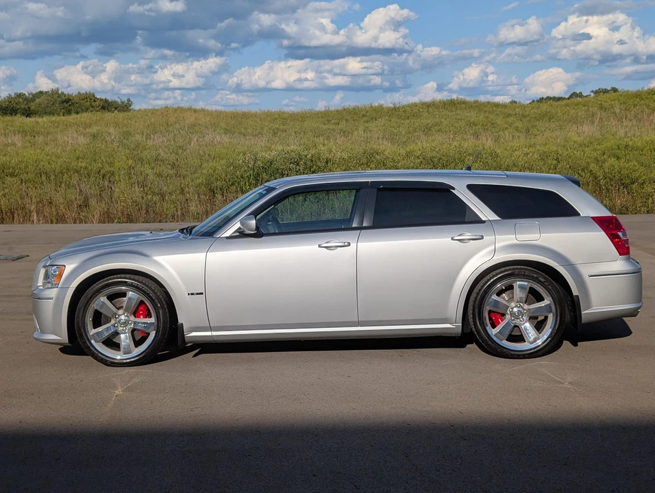 2008 Dodge Magnum SRT8 2nd Gen - Image 26 of 31