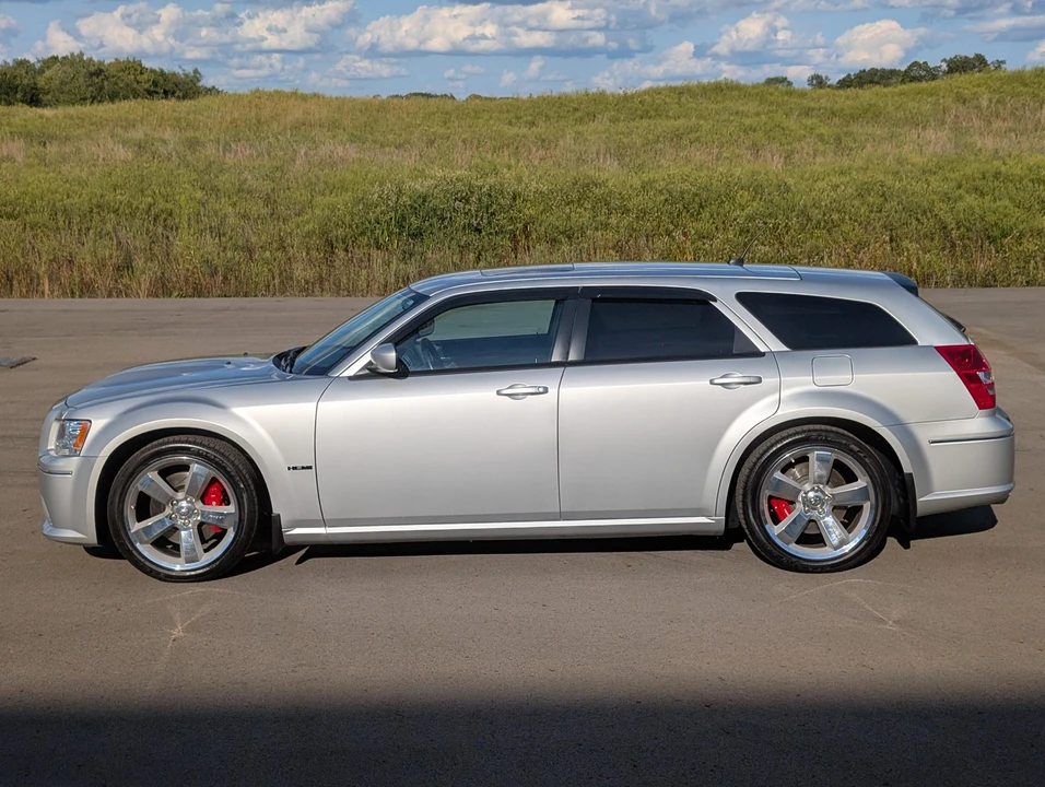 2008 Dodge Magnum SRT8 2nd Gen - Image 25 of 31