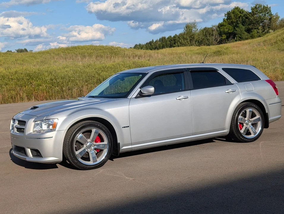 2008 Dodge Magnum SRT8 2nd Gen - Image 22 of 31