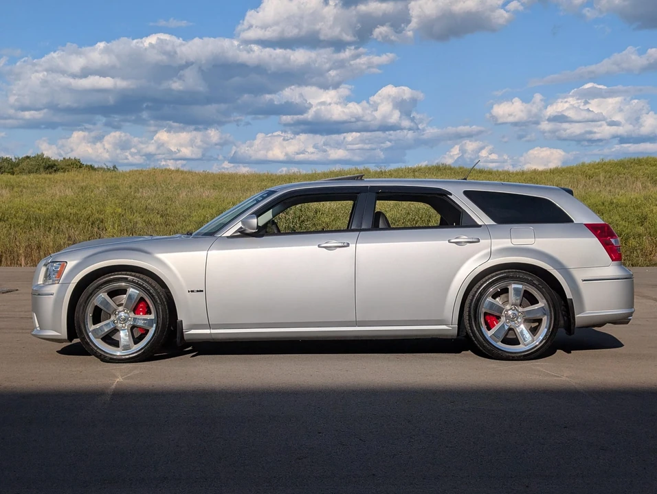 2008 Dodge Magnum SRT8 2nd Gen - Image 20 of 31
