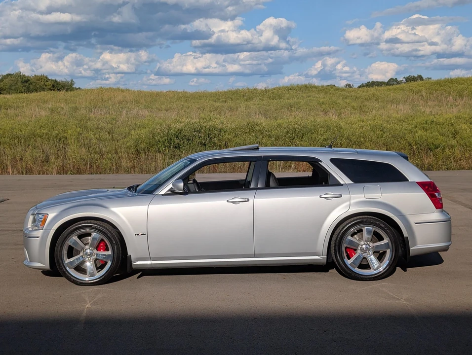 2008 Dodge Magnum SRT8 2nd Gen - Image 19 of 31