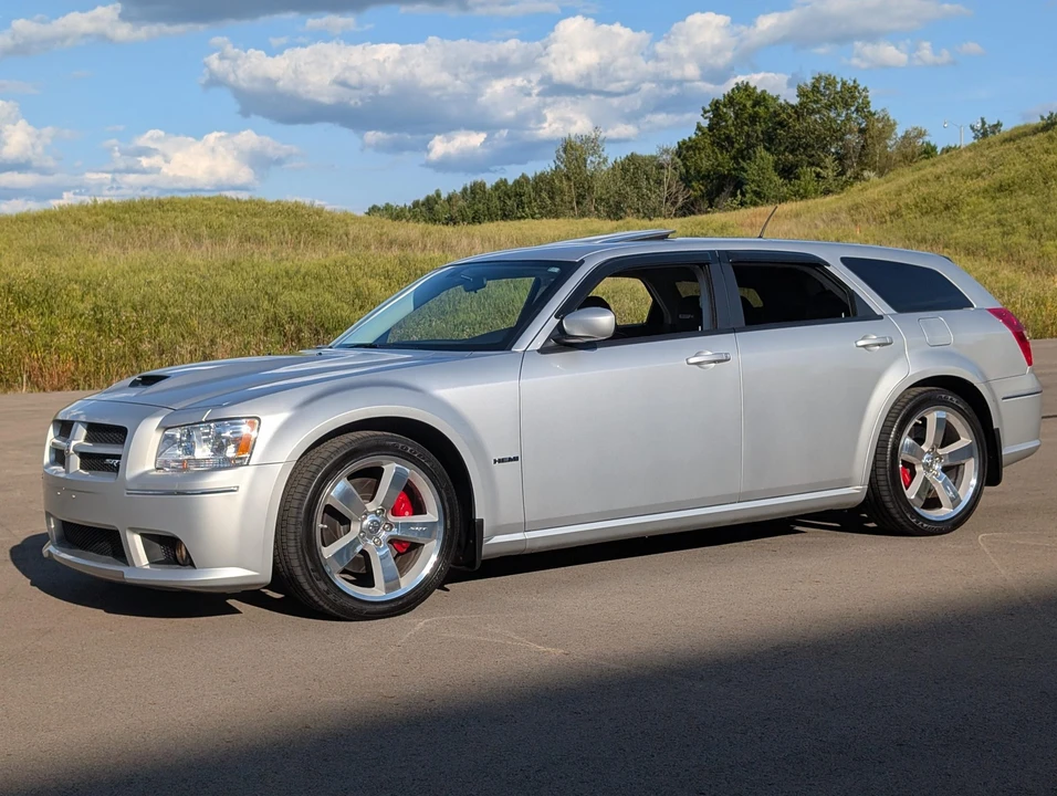 2008 Dodge Magnum SRT8 2nd Gen - Image 16 of 31