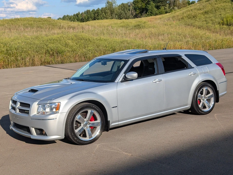 2008 Dodge Magnum SRT8 2nd Gen - Image 15 of 31