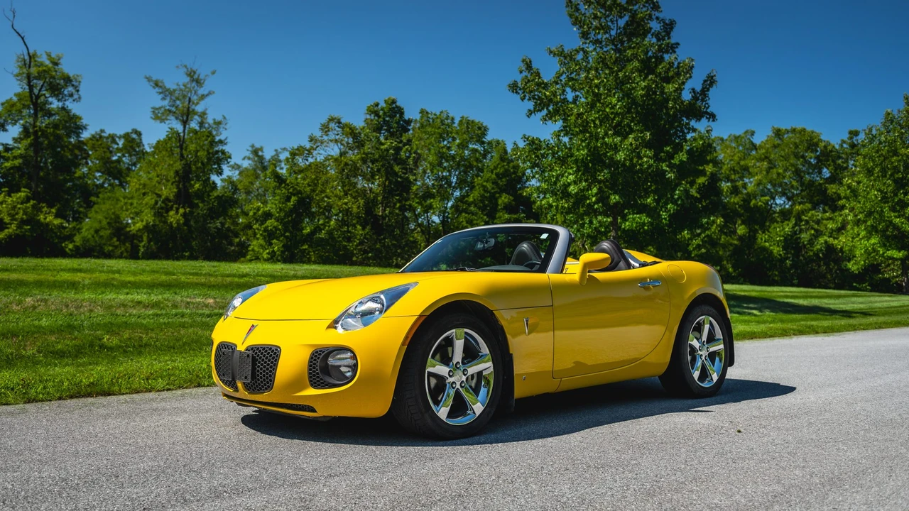 2008 Pontiac Solstice GXP - Image 4 of 31