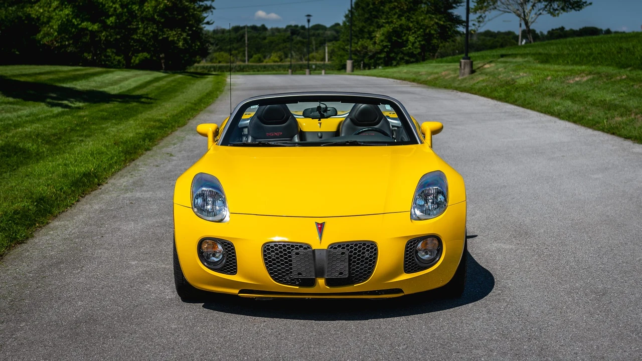 2008 Pontiac Solstice GXP - Image 11 of 31