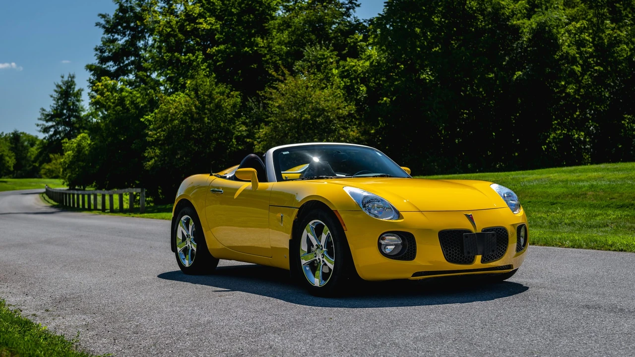 2008 Pontiac Solstice GXP - Image 18 of 31