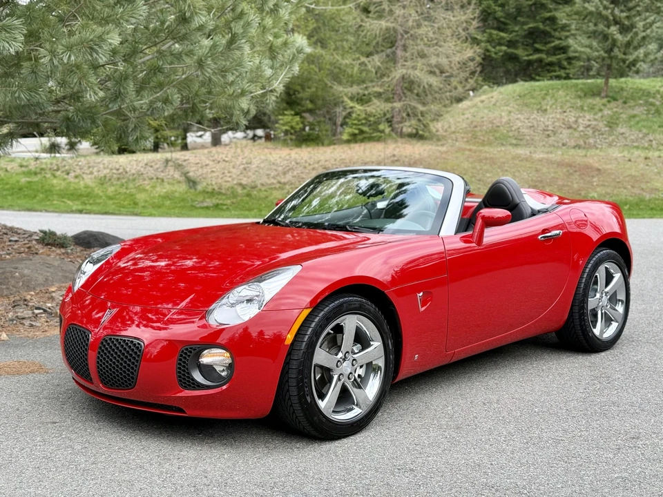 2008 Pontiac Solstice GXP - Image 3 of 31
