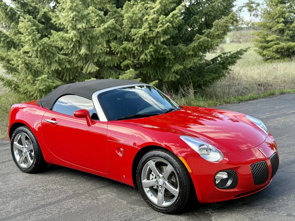 2008 Pontiac Solstice GXP - Image 15 of 31