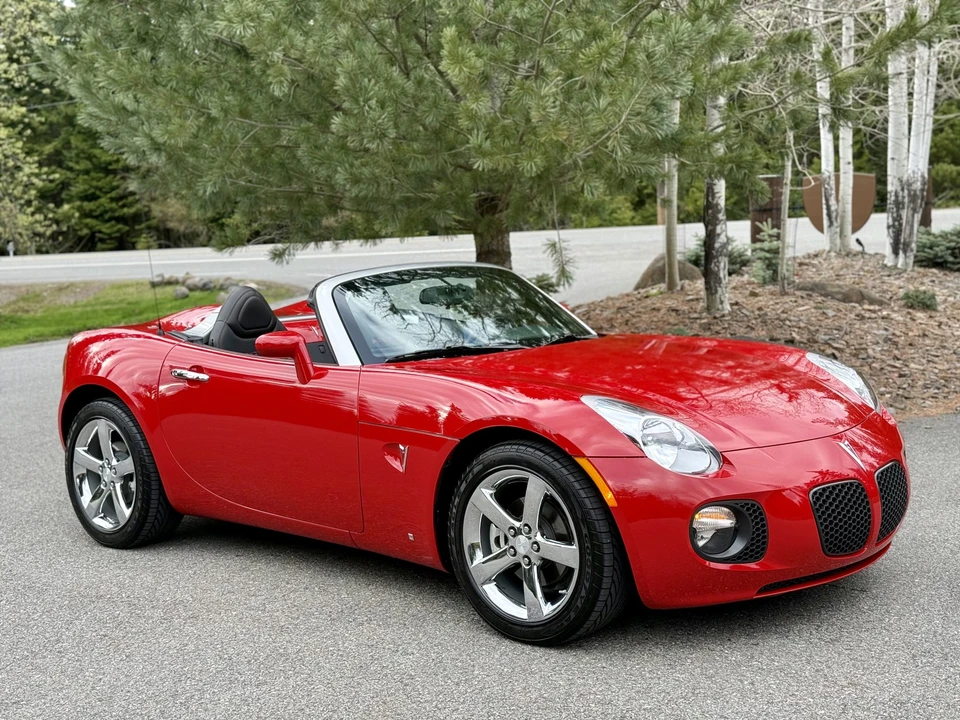 2008 Pontiac Solstice GXP - Image 5 of 31