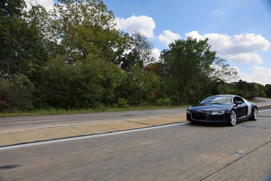 2009 Audi 42 R8 - Image 16 of 31