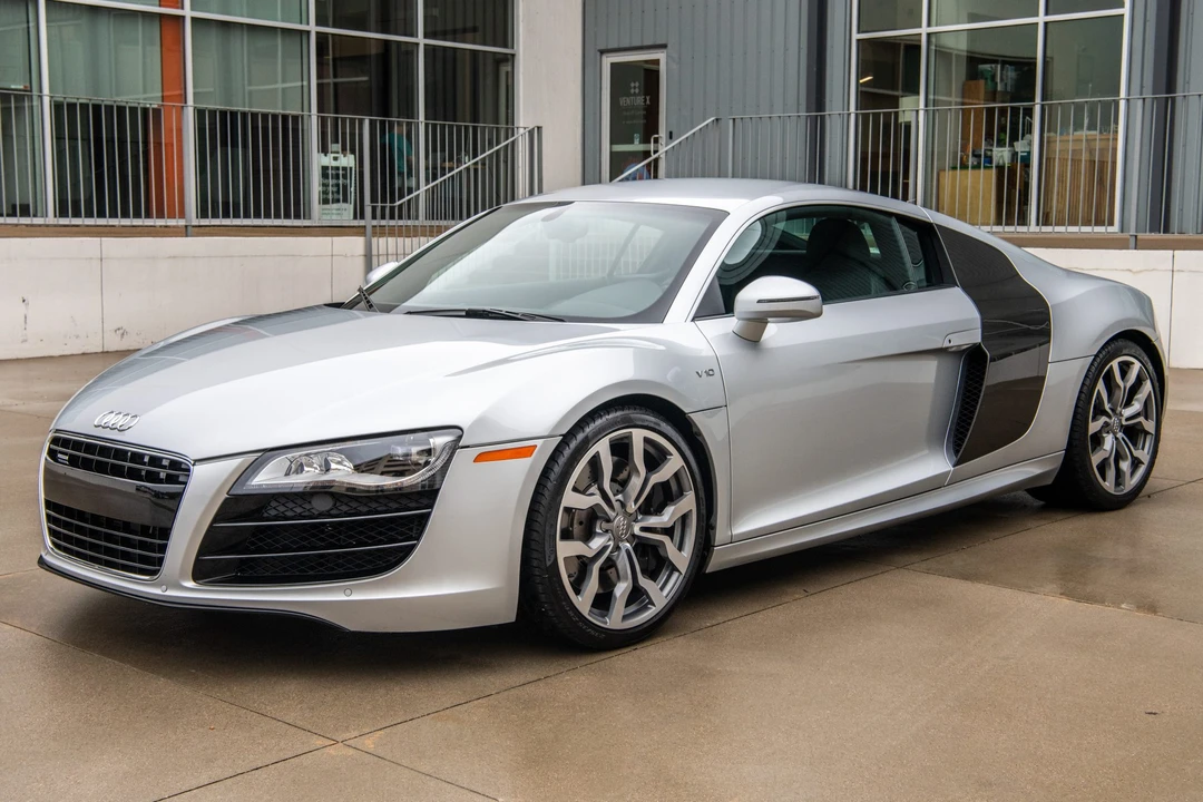 2009 Audi 42 R8 - Image 2 of 31