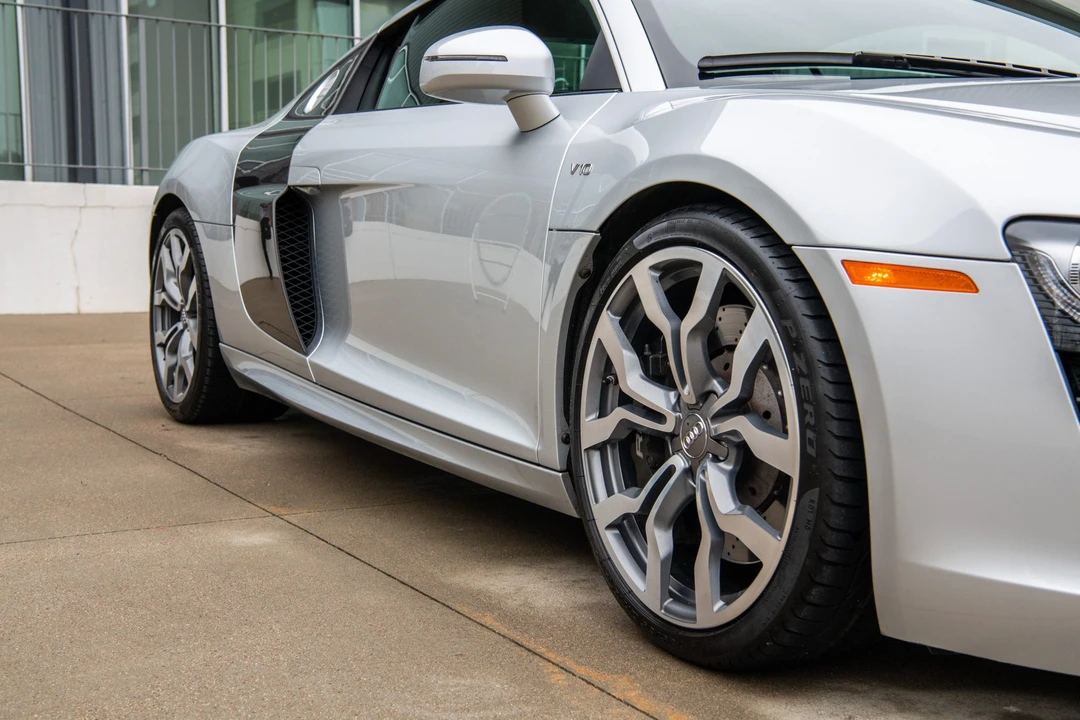 2009 Audi 42 R8 - Image 10 of 31