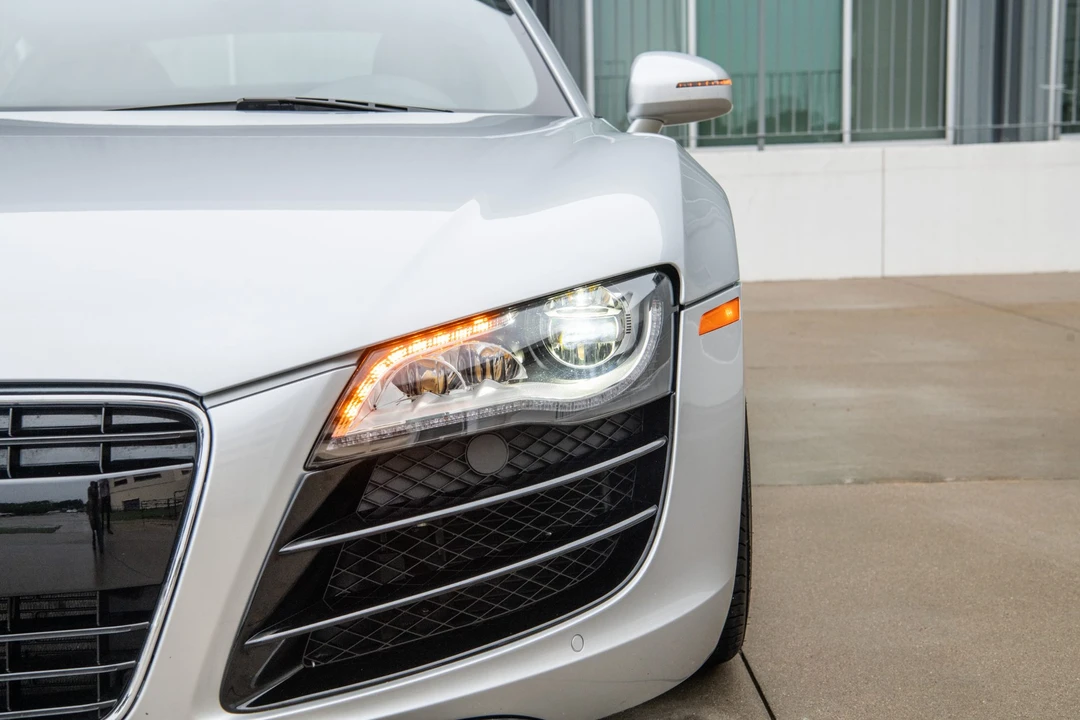 2009 Audi 42 R8 - Image 18 of 31