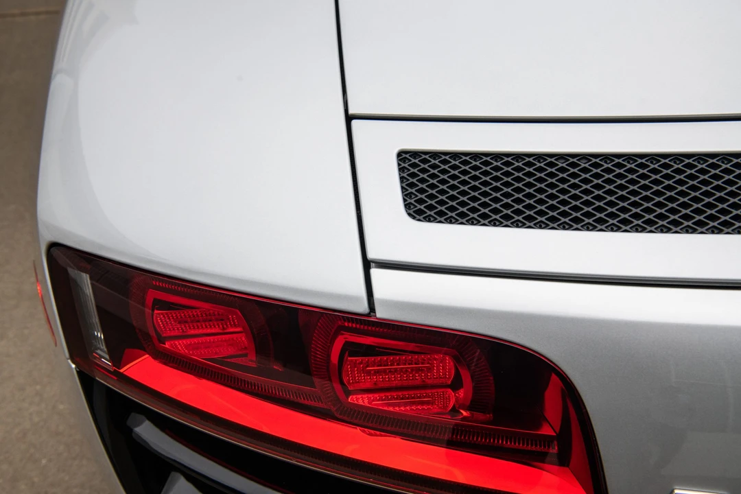 2009 Audi 42 R8 - Image 26 of 31